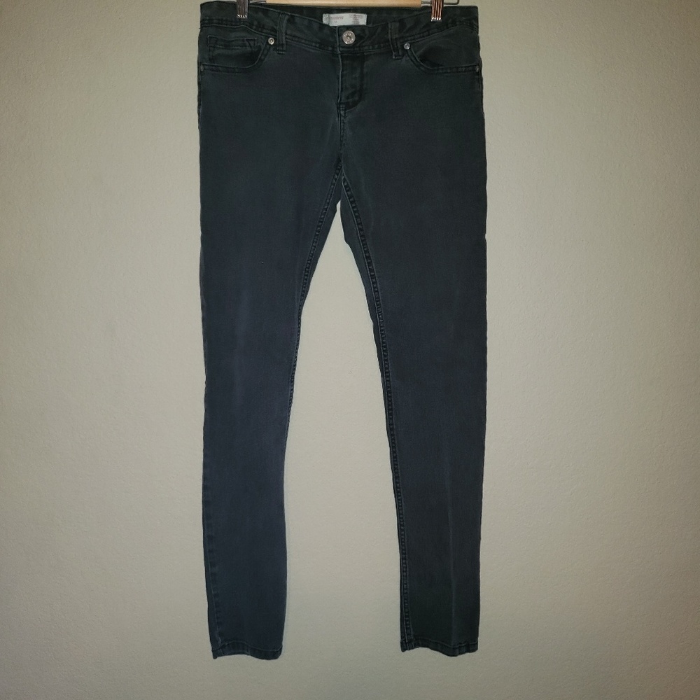 No Boundaries Skinny Jeans